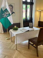 Das Kondolenzbuch im Rathaus