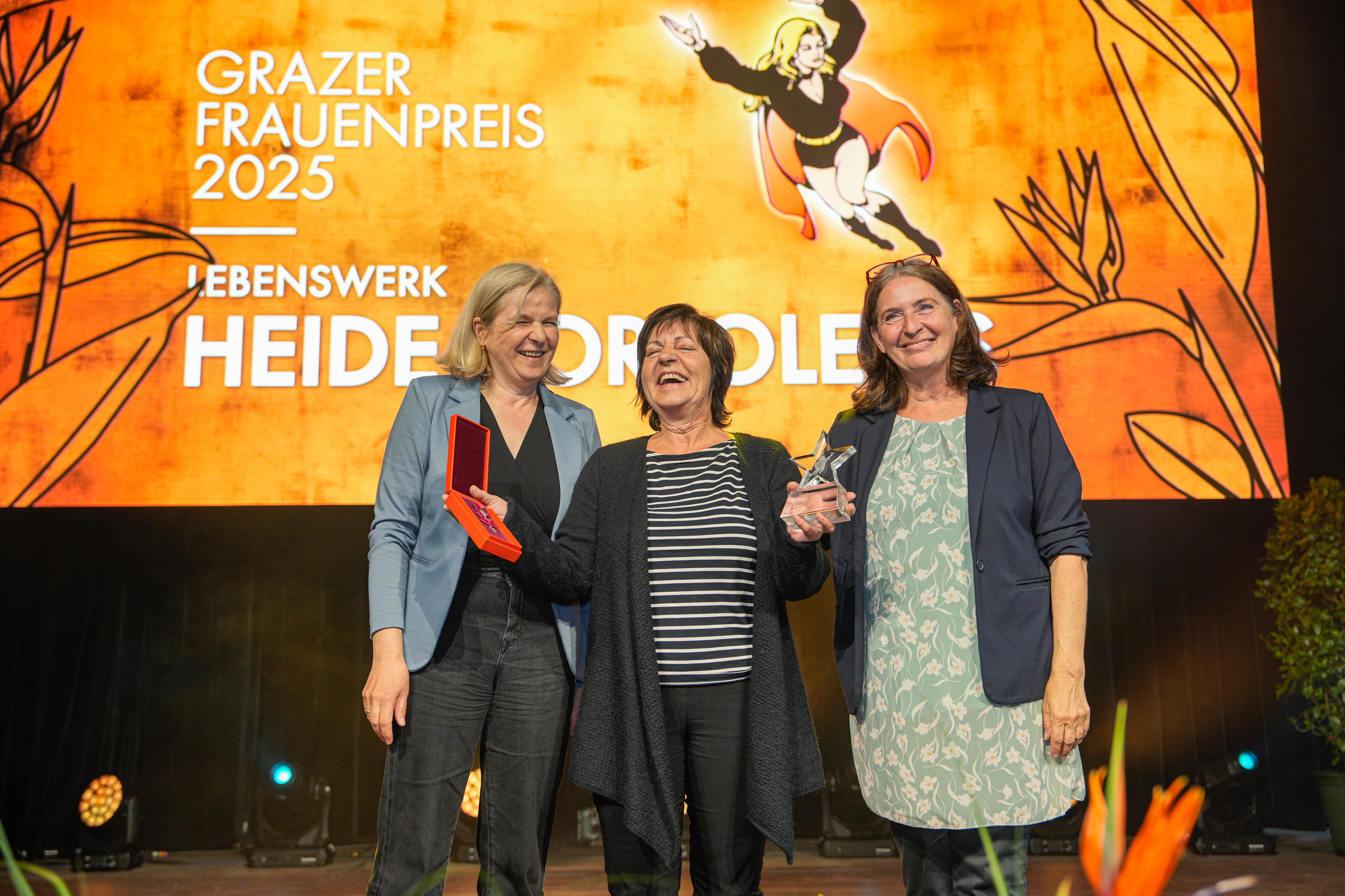 v.l.: Judith Schwentner, Heide Cortolezis und Elke Kahr © prontolux v.l.: Judith Schwentner, Heide Cortolezis und Elke Kahr