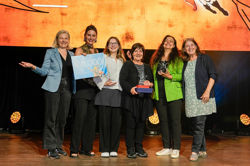 v.l.: Judith Schwentner, Luise Höggerl, Marie Waser, Heide Cortolezis, Maryam Mohammadi und Elke Kahr © Stadt Graz/prontolux v.l.: Judith Schwentner, Luise Höggerl, Marie Waser, Heide Cortolezis, Maryam Mohammadi und Elke Kahr