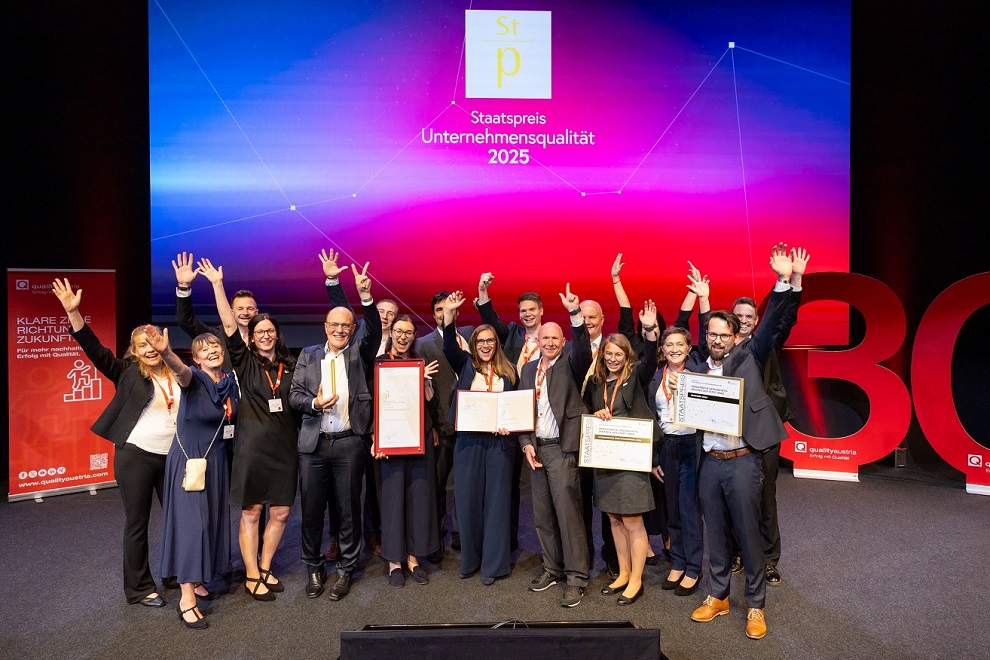 Die Delegation der GGZ freut sich über den Staatspreis Unternehmensqualität 2025. © Anna Rauchenberger Die Delegation der GGZ freut sich über den Staatspreis Unternehmensqualität 2025.