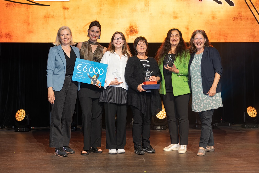 v.l.: Judith Schwentner, Luise Höggerl, Marie Waser, Heide Cortolezis, Maryam Mohammadi und Elke Kahr