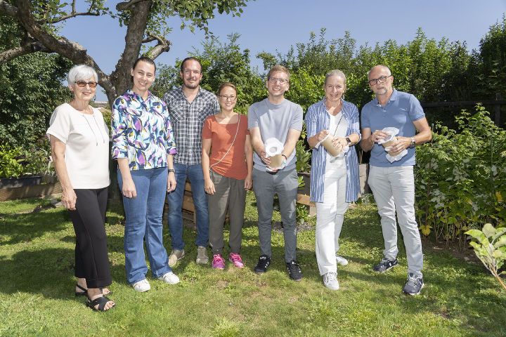 Obfrau Gertrude Miculics (Heimgartenverein Schönau), Dr. in Chantel De Beer, Thomas Wallner und Dr. in Hanano Yamada (Seibersdorf Labor GmbH) Robert Krotzer (Gesundheitsstadtrat) Dr.in Eva Winter und Erwin Wieser (Gesundheitsamt Graz)