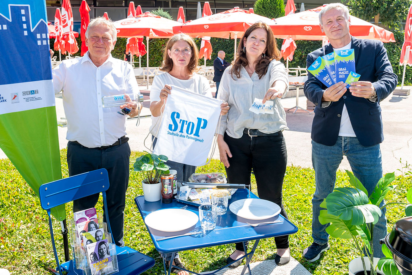 v.l.: Wolfgang Malik, Elke Kahr, Michaela Gosch und Christian Scambor © Stadt Graz/Fischer v.l.: Wolfgang Malik, Elke Kahr, Michaela Gosch und Christian Scambor