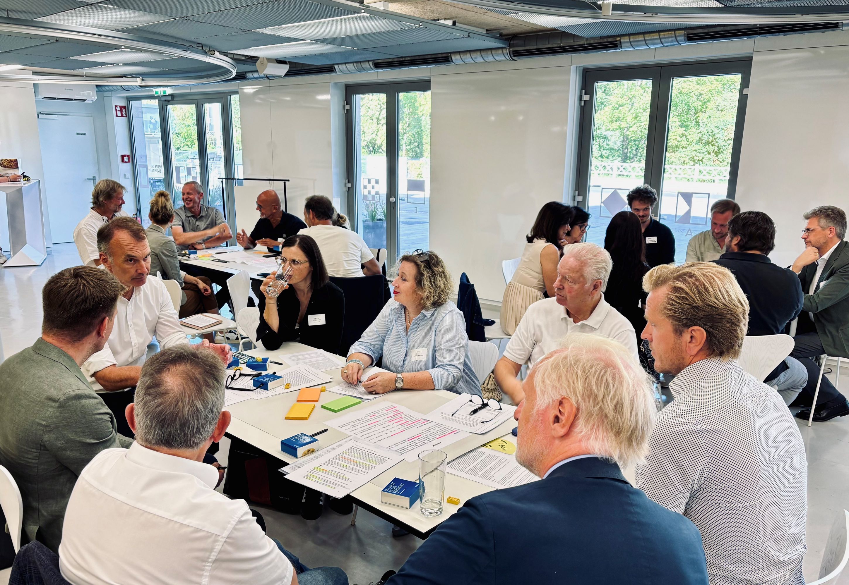 Workshop im Lendhafen mit Stakeholder:innen, Unternehmer:innen und Expert:innen zur Erarbeitung des Zukunftsbildes der Grazer Innenstadt aus wirtschaftlicher Sicht