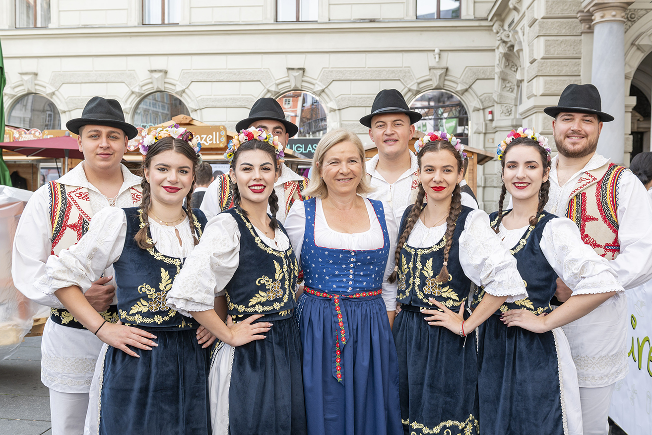 Die Gäste aus Timișoara wurden von Vizebürgermeisterin Judith Schwentner begrüßt.