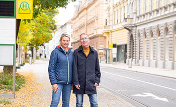 Bringen Graz auf Schiene: Sabine Kreuter und Klaus Masetti. © Stadt Graz/Fischer Bringen Graz auf Schiene: Sabine Kreuter und Klaus Masetti.
