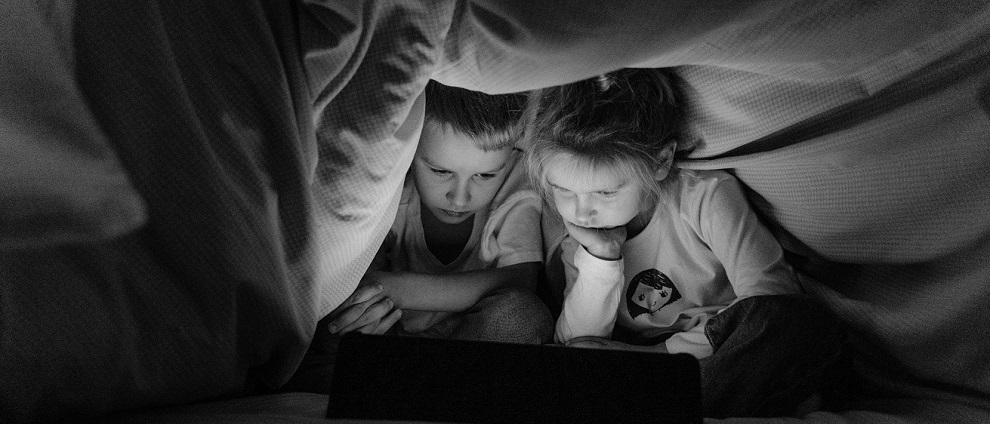 Elterbildungsveranstaltung: Pornografie und Gewalt im Kinderzimmer – Wie Eltern ihren Kindern Sicherheit im Umgang mit Internet und Smartphone vermitteln können © Pexels/Tima Miroshnichenko Elterbildungsveranstaltung: Pornografie und Gewalt im Kinderzimmer – Wie Eltern ihren Kindern Sicherheit im Umgang mit Internet und Smartphone vermitteln können