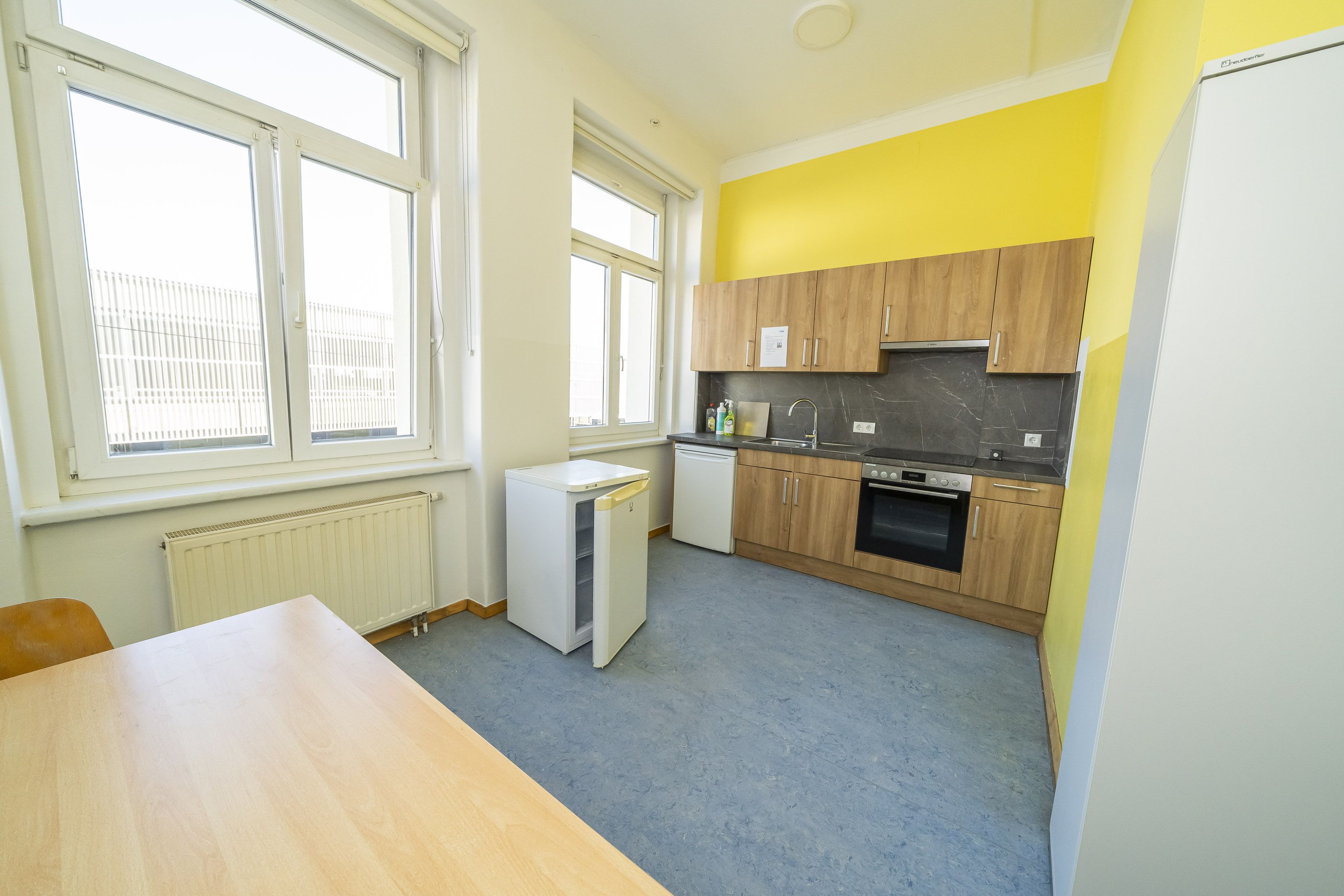 Jedes Stockwerk ist mit einer eigenen Küche für die Frauen ausgestattet. © Stadt Graz/Fischer Jedes Stockwerk ist mit einer eigenen Küche für die Frauen ausgestattet.