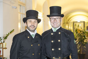 Zwei Glücksbringer zu Gast im Rathaus