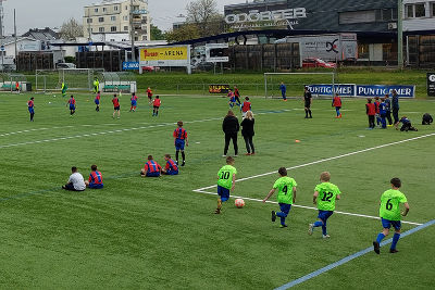 Grazer Volksschulen im Fußballfieber