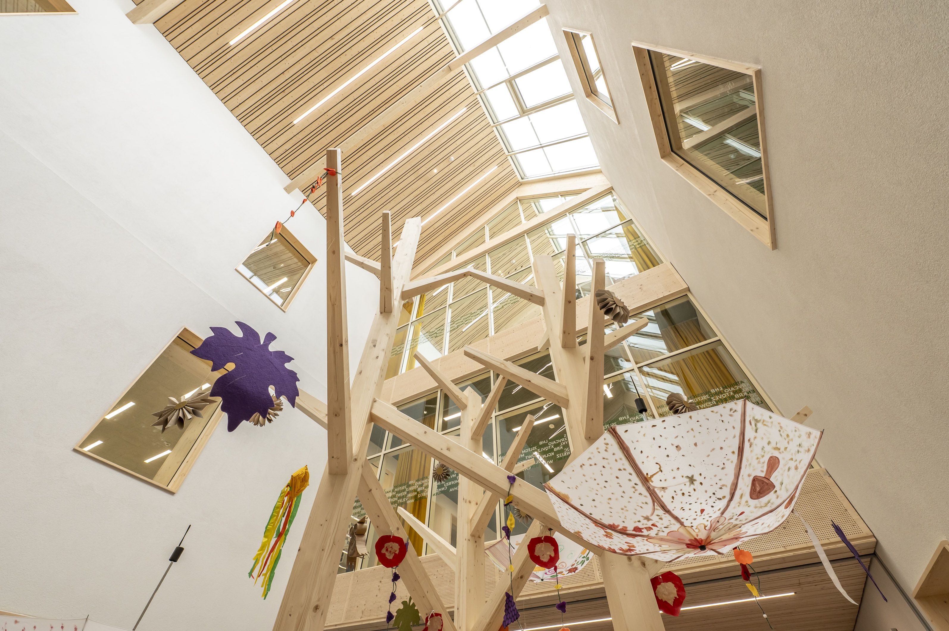 Mittelschule Puntigam, Inneneinrichtung