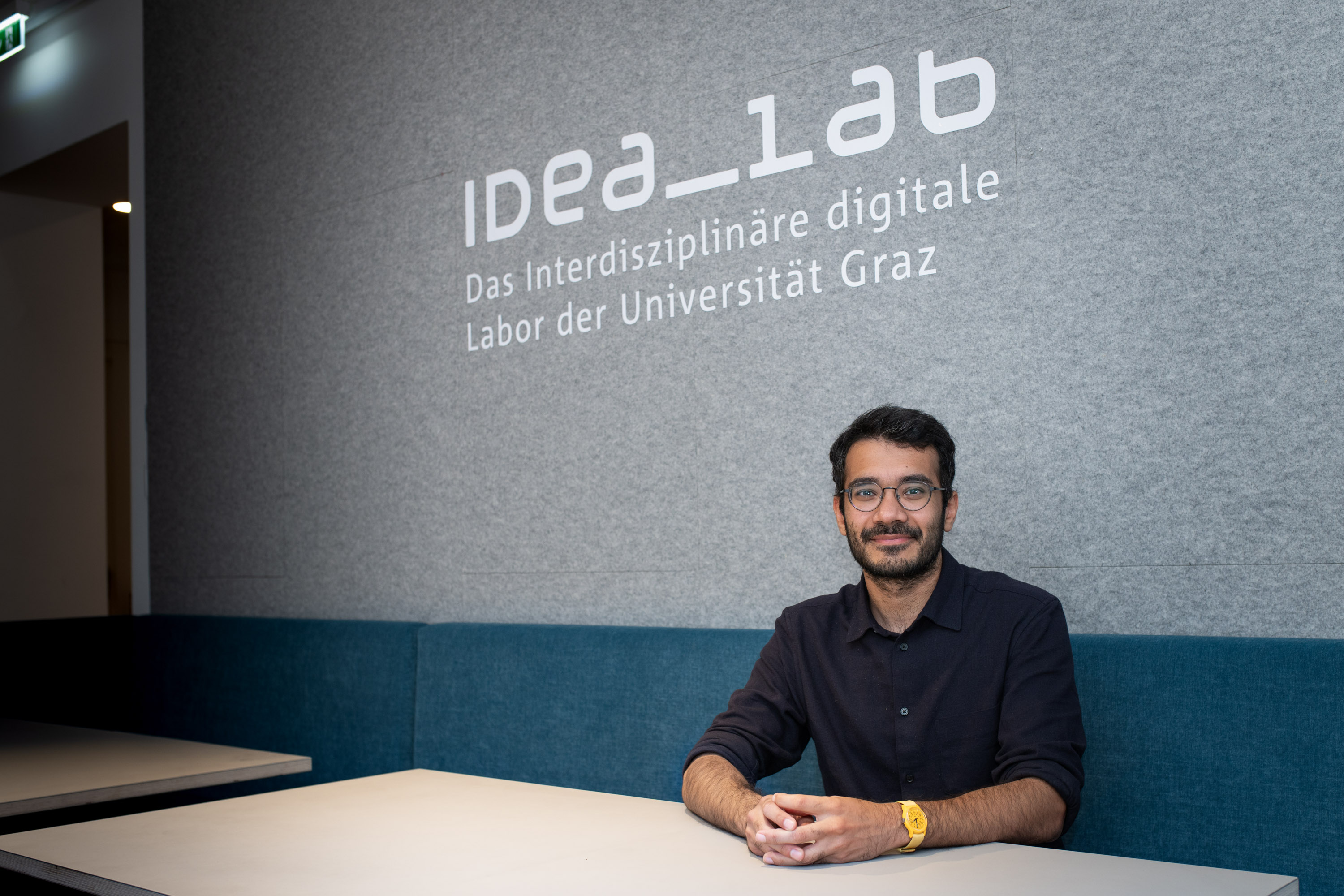 Hussam Habib forscht unter anderem über Algorithmen auf Social Media am IDea_Lab der Universität Graz.
