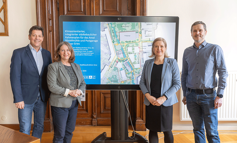 V.l.: Stadtbaudirektor Bertram Werle, Bürgermeisterin Elke Kahr, Vizebürgermeisterin Judith Schwentner und Bernd Schrunner (Stadtbaudirektion)