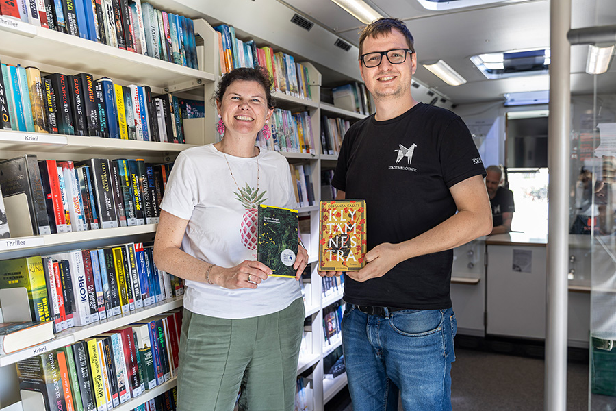 Auch der Bücherbus der Stadtbibliotheken machte Station.