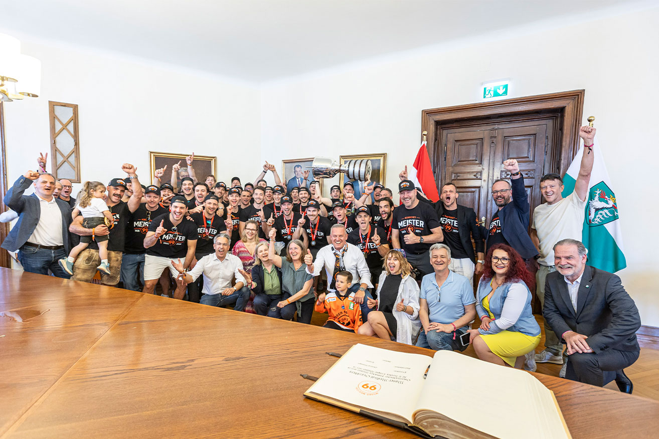 Graz 99ers im Goldenen Buch verewigt