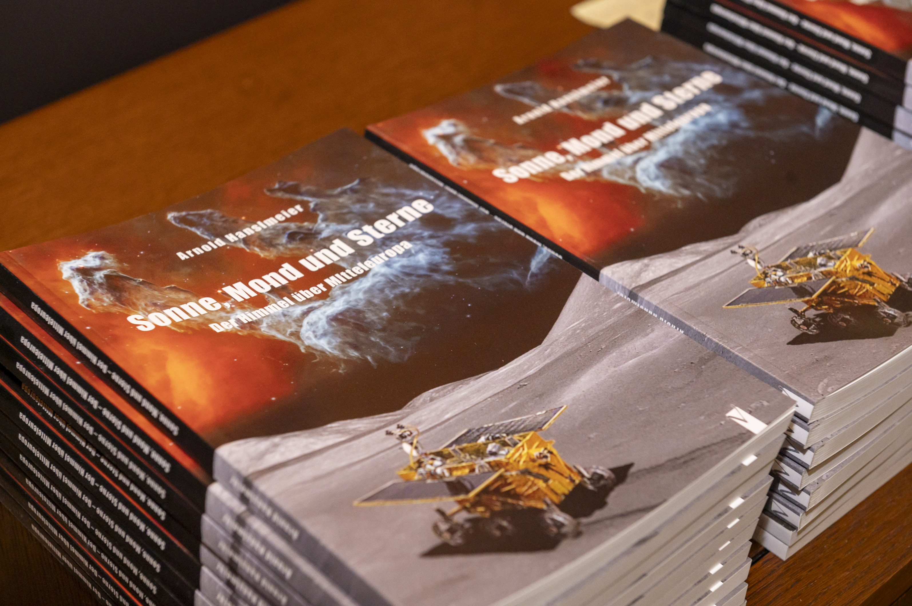 Das neueste Buch "Sonne, Mond und Sterne - Der Himmel über Mitteleuropa".