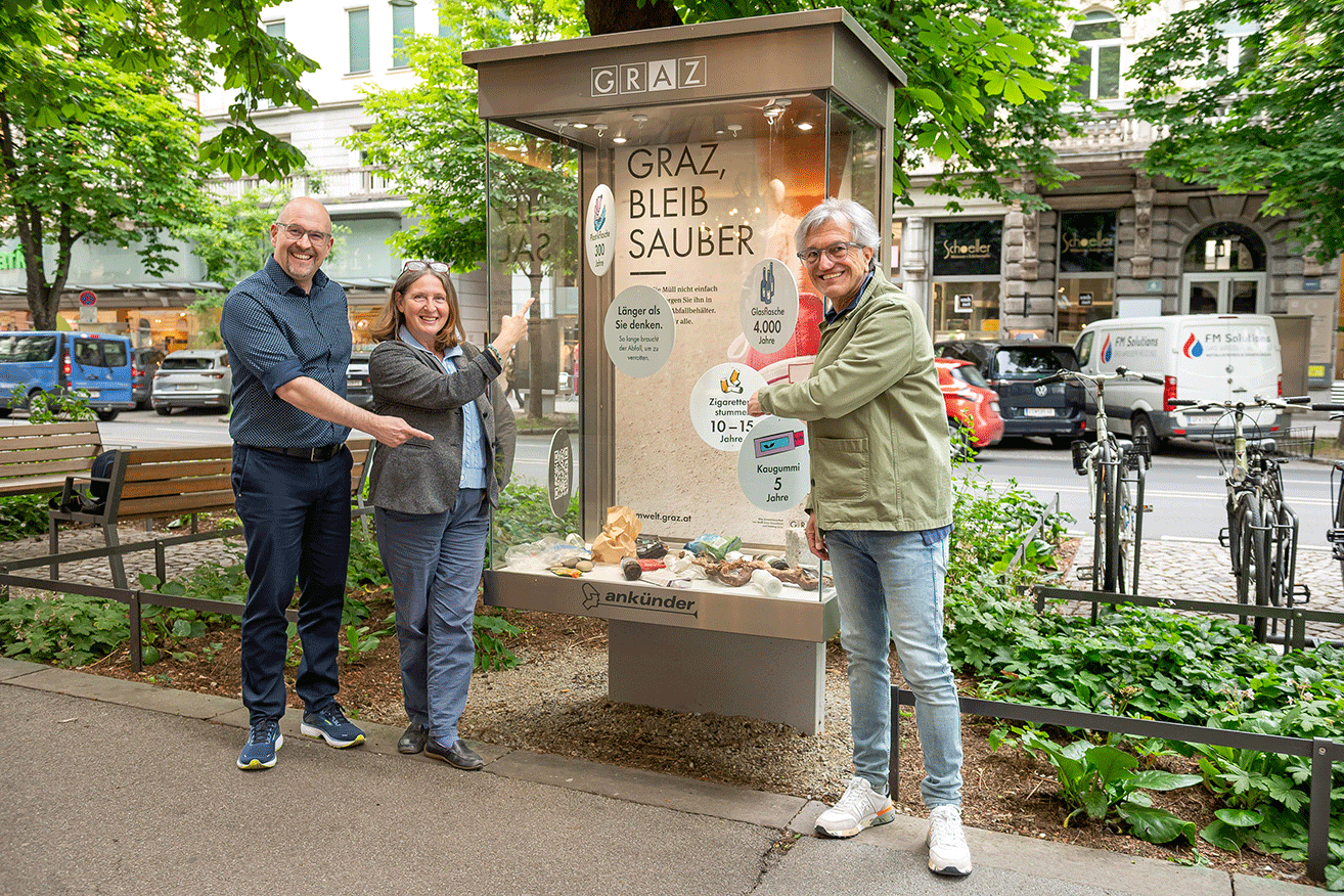 V.l.: Abteilungsleiter Kommunikation Maximilian Mazelle, Bürgermeisterin Elke Kahr und Ankünder-Geschäftsführer Dieter Weber.