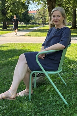 Vizebürgermeisterin Judith Schwentner beim ersten Probesitzen. © Stadt Graz Vizebürgermeisterin Judith Schwentner beim ersten Probesitzen.