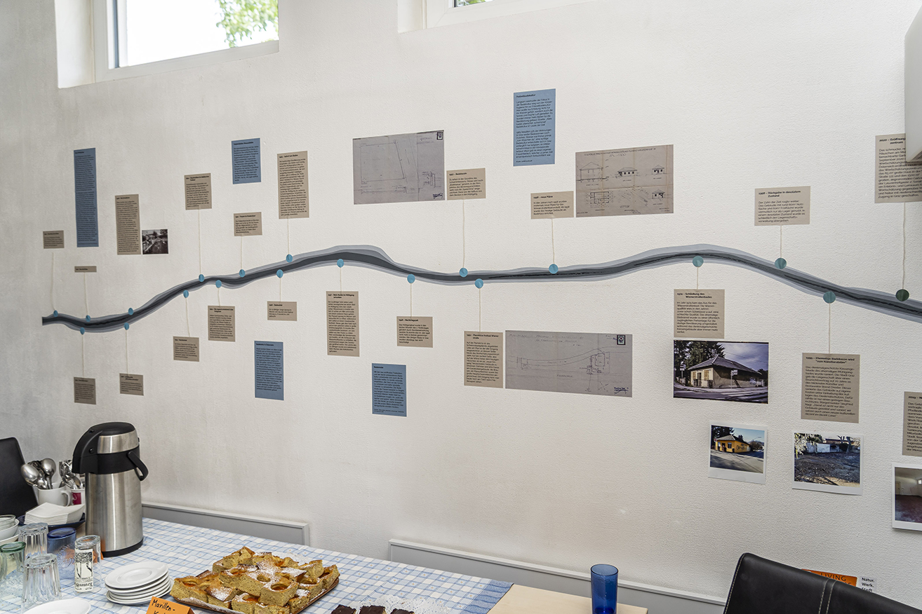 Eine Ausstellung zeigt die Geschichte des Gebäudes: vom Badehaus zum Mensch-Natur-Begegnungsort. © Stadt Graz/Fischer Eine Ausstellung zeigt die Geschichte des Gebäudes: vom Badehaus zum Mensch-Natur-Begegnungsort.