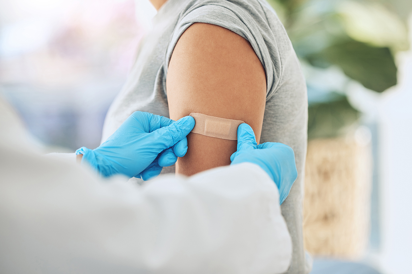 Gürtelrose- und Pneumokokken-Impfung verfügbar © AdobeStock/Azeemud-Deen Jacobs/peopleimages.com Gürtelrose- und Pneumokokken-Impfung verfügbar