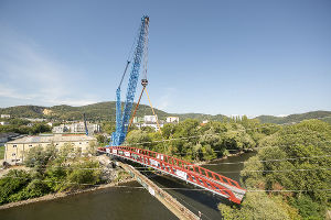 Pongratz-Moore-Steg: Kommt eine Brücke geflogen …