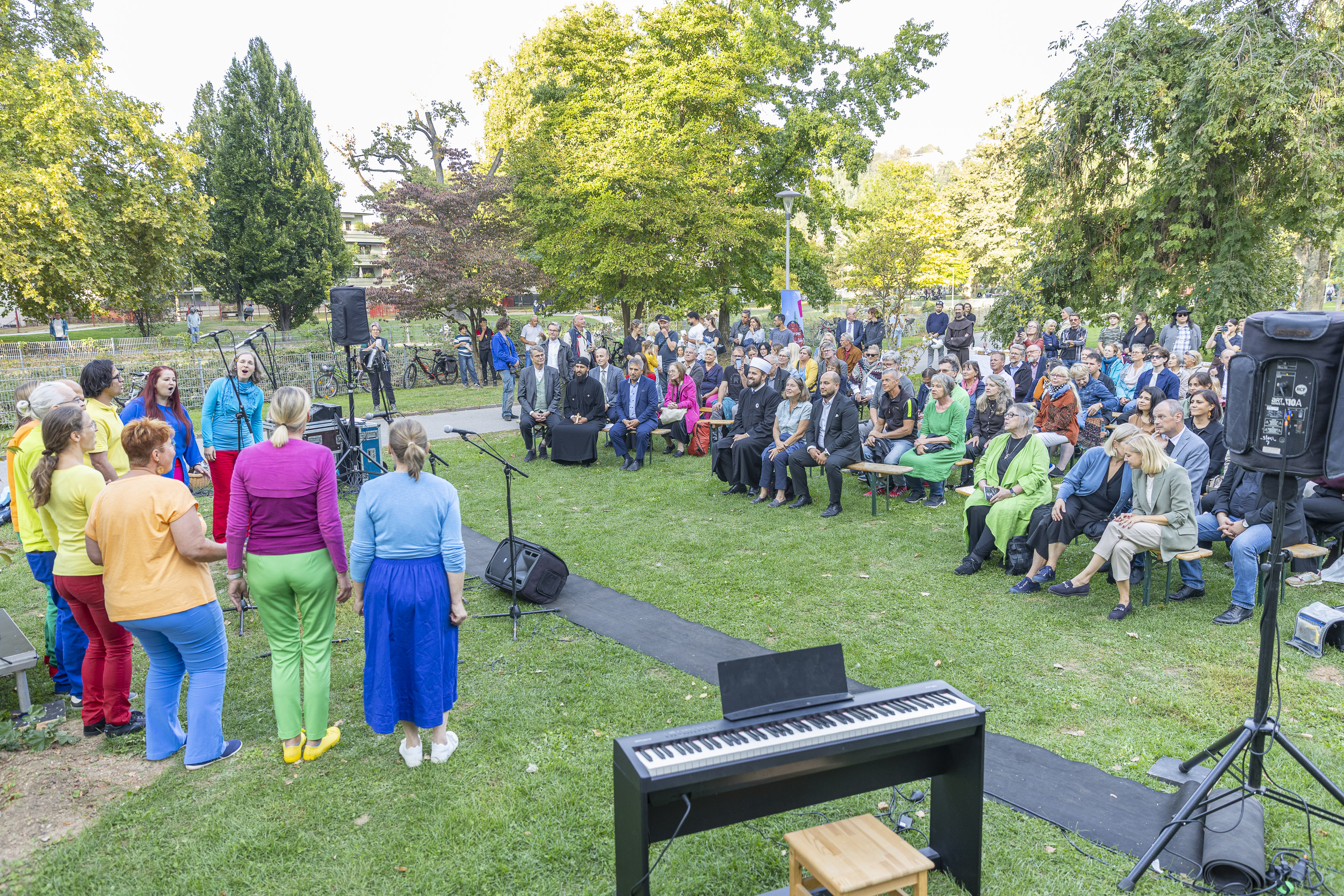 Die Abschlussveranstaltung zum Tag der Religionen im Volksgarten © Stadt Graz/Fischer Die Abschlussveranstaltung zum Tag der Religionen im Volksgarten