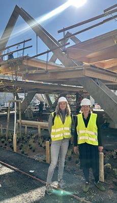 Projektleiterin Johanna Regger mit Vizebürgermeisterin Judith Schwentner. © Stadt Graz Projektleiterin Johanna Regger mit Vizebürgermeisterin Judith Schwentner.