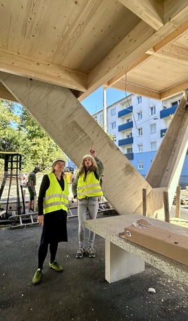 Die charakteristische W-Konstruktion samt Dachaufbau ist bereits fertiggestellt. © Stadt Graz Die charakteristische W-Konstruktion samt Dachaufbau ist bereits fertiggestellt.