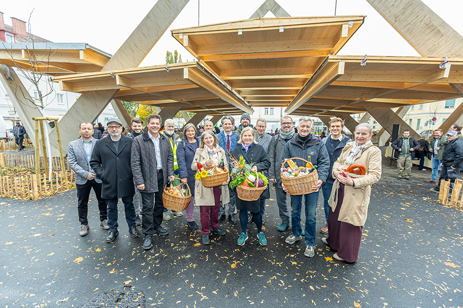 Vieler Hände Arbeit – gemeinsam hat's gut geklappt. © Stadt Graz/Fischer Vieler Hände Arbeit – gemeinsam hat's gut geklappt.