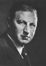 Karl Maria Stepan (Bildausschnitt), Photo Fayer, Rakeldruck, undatiert © GrazMuseum Karl Maria Stepan (Bildausschnitt), Photo Fayer, Rakeldruck, undatiert