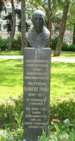 Robert-Stolz-Büste im Grazer Stadtpark © Kulturamt/Gerald de Montmorency Robert-Stolz-Büste im Grazer Stadtpark